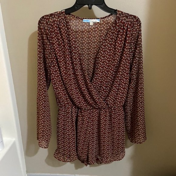 WRAP FRONT FLORAL ROMPER - Picture 1 of 2